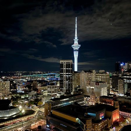 Skytower And City View 2 Bedroom Apartment On High Floor オークランド エクステリア 写真