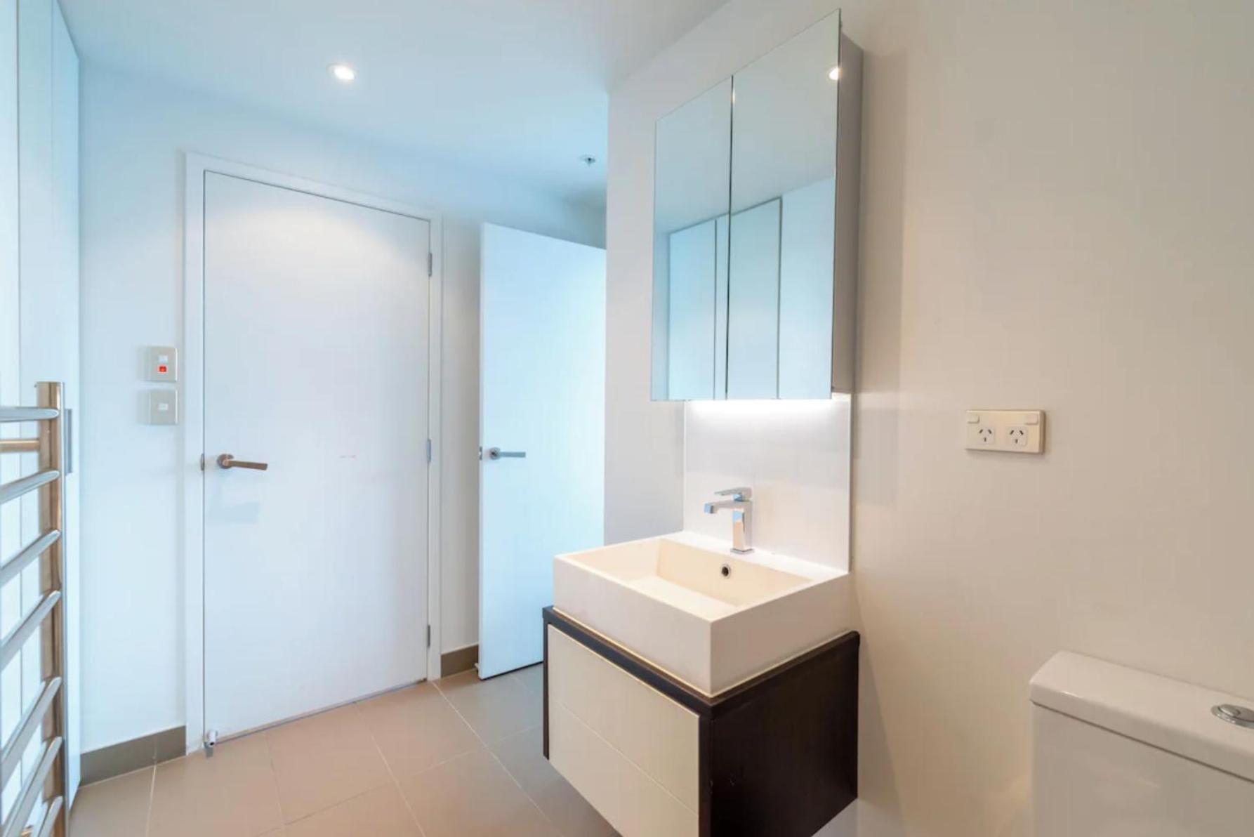 Skytower And City View 2 Bedroom Apartment On High Floor オークランド エクステリア 写真
