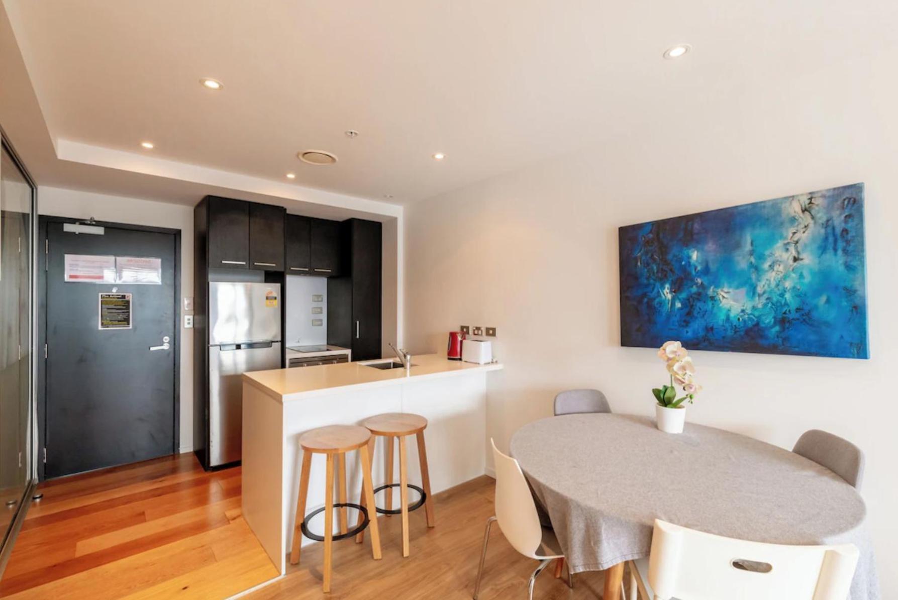 Skytower And City View 2 Bedroom Apartment On High Floor オークランド エクステリア 写真
