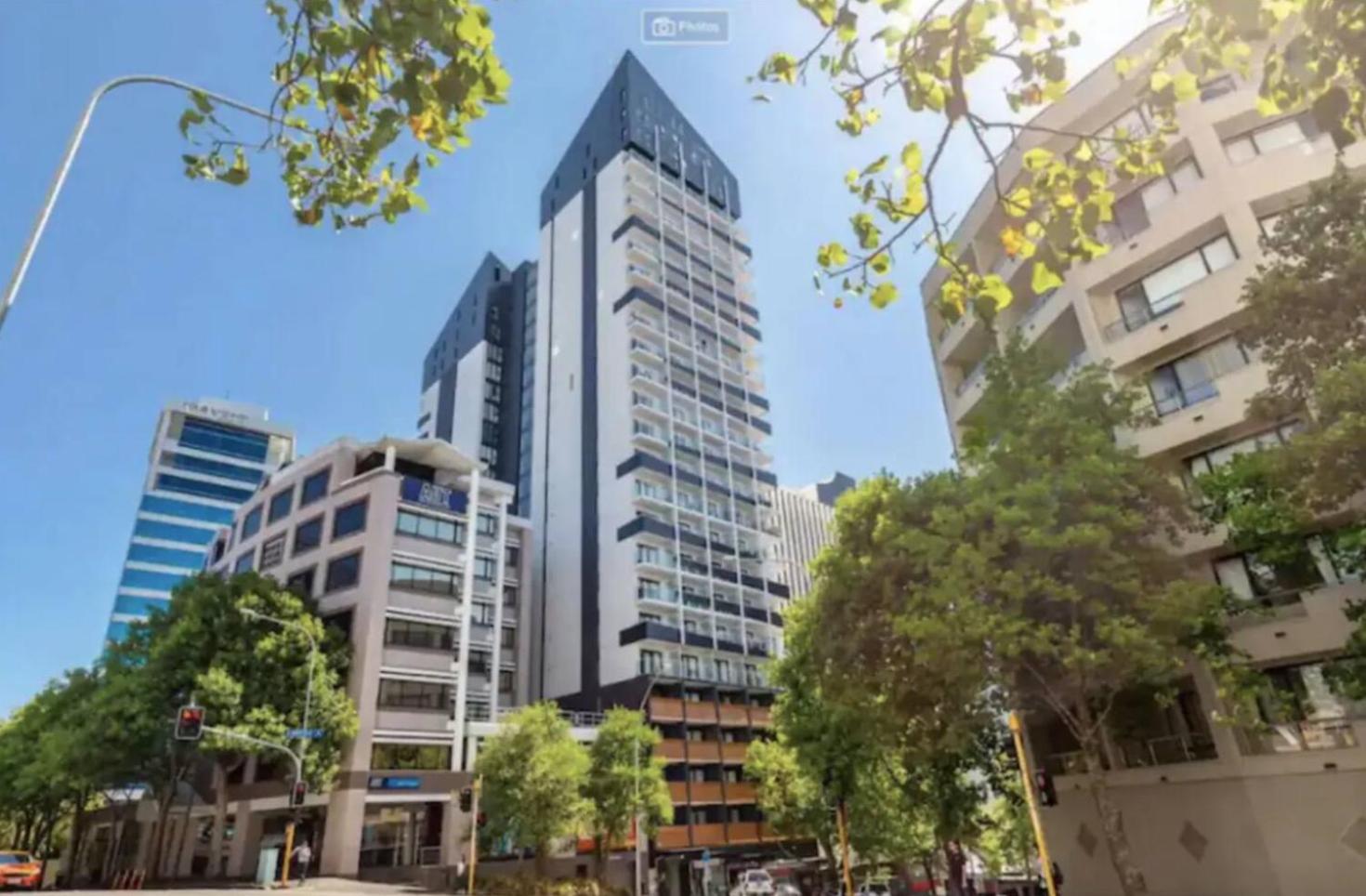 Skytower And City View 2 Bedroom Apartment On High Floor オークランド エクステリア 写真